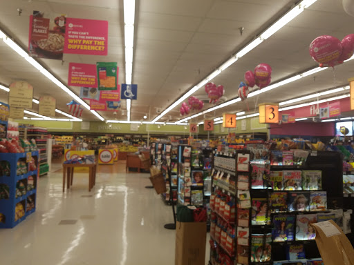 Grocery Store «Winn-Dixie», reviews and photos, 5802 54th Ave N, Kenneth City, FL 33709, USA