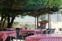Atmosphère du Restaurant français RESTAURANT DU PONT à Castelfranc - n°2