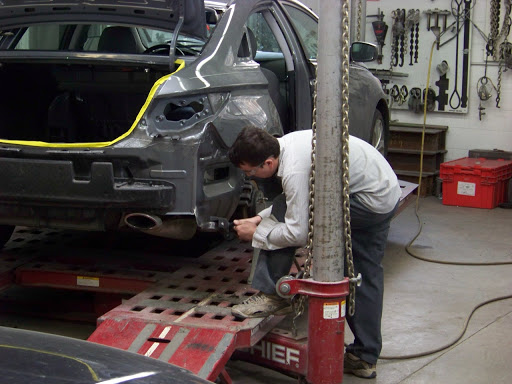 Auto Body Shop «J.R. Auto Collision Repair», reviews and photos, 543 N Arthur Ave, Arlington Heights, IL 60005, USA