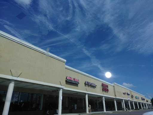 Shoe Store «Hibbett Sports», reviews and photos, 2525 E Hillsborough Ave #149, Tampa, FL 33610, USA