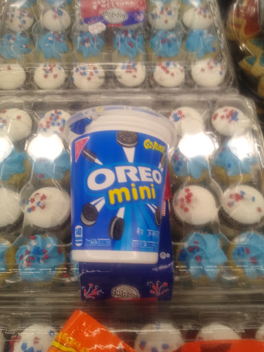 Grocery Store «Jewel-Osco», reviews and photos, 234 E Veterans Pkwy, Yorkville, IL 60560, USA