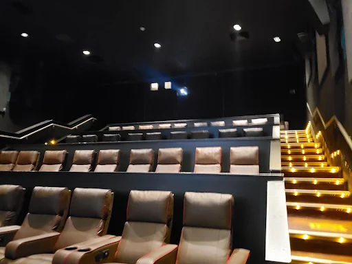 Movie Theater «AMC Owings Mills 17», reviews and photos, 10100 Mill Run