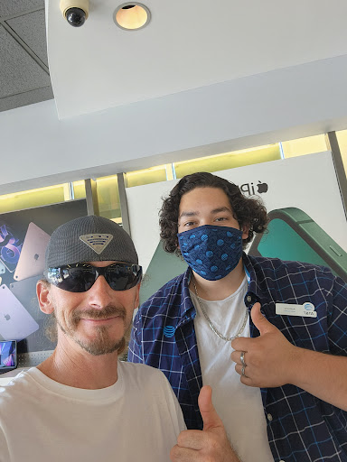 Cell Phone Store «AT&T», reviews and photos, 257 E 5th St, Eureka, MO 63025, USA