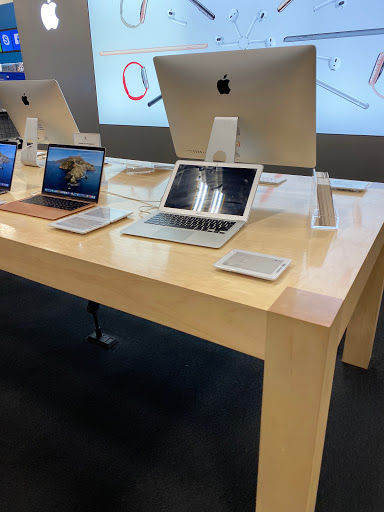 Electronics Store «Best Buy», reviews and photos, 8801 Queens Blvd, Elmhurst, NY 11373, USA