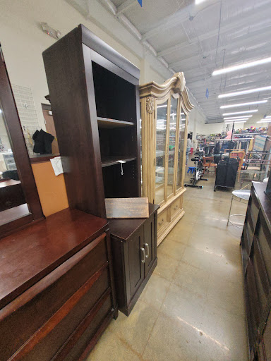 Thrift Store «Disabled American Veterans Thrift store», reviews and photos, 15265 Warwick Blvd, Newport News, VA 23608, USA