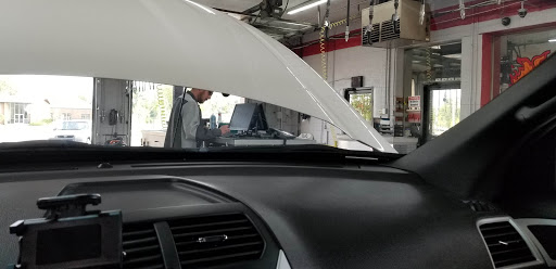 Auto Repair Shop «Quality Lubrication Oil Change and Auto Center», reviews and photos, 3450 E Walton Blvd, Auburn Hills, MI 48326, USA