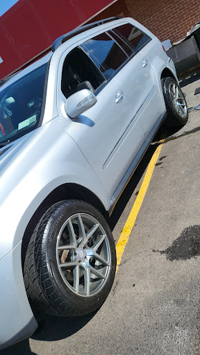 Car Wash «Carleton Car Wash», reviews and photos, 171 Carleton Ave, East Islip, NY 11730, USA