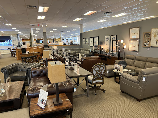 Furniture Store «Raymour & Flanigan Furniture and Mattress Store», reviews and photos, 1855 Central Park Ave, Yonkers, NY 10710, USA