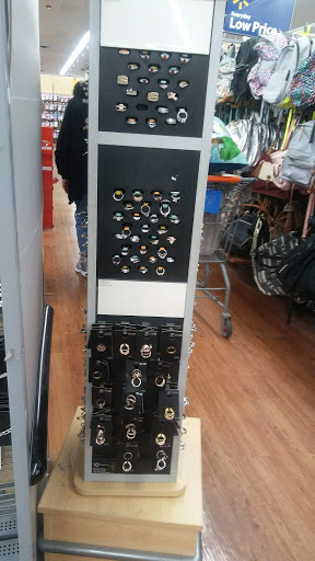 Shopping Mall «Crossroads Shopping Center», reviews and photos, 1525 U.S. 41, Schererville, IN 46375, USA