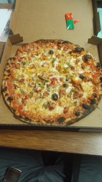 Pizza du Pizzas à emporter Pizza des 7 chemins à Orliénas - n°3