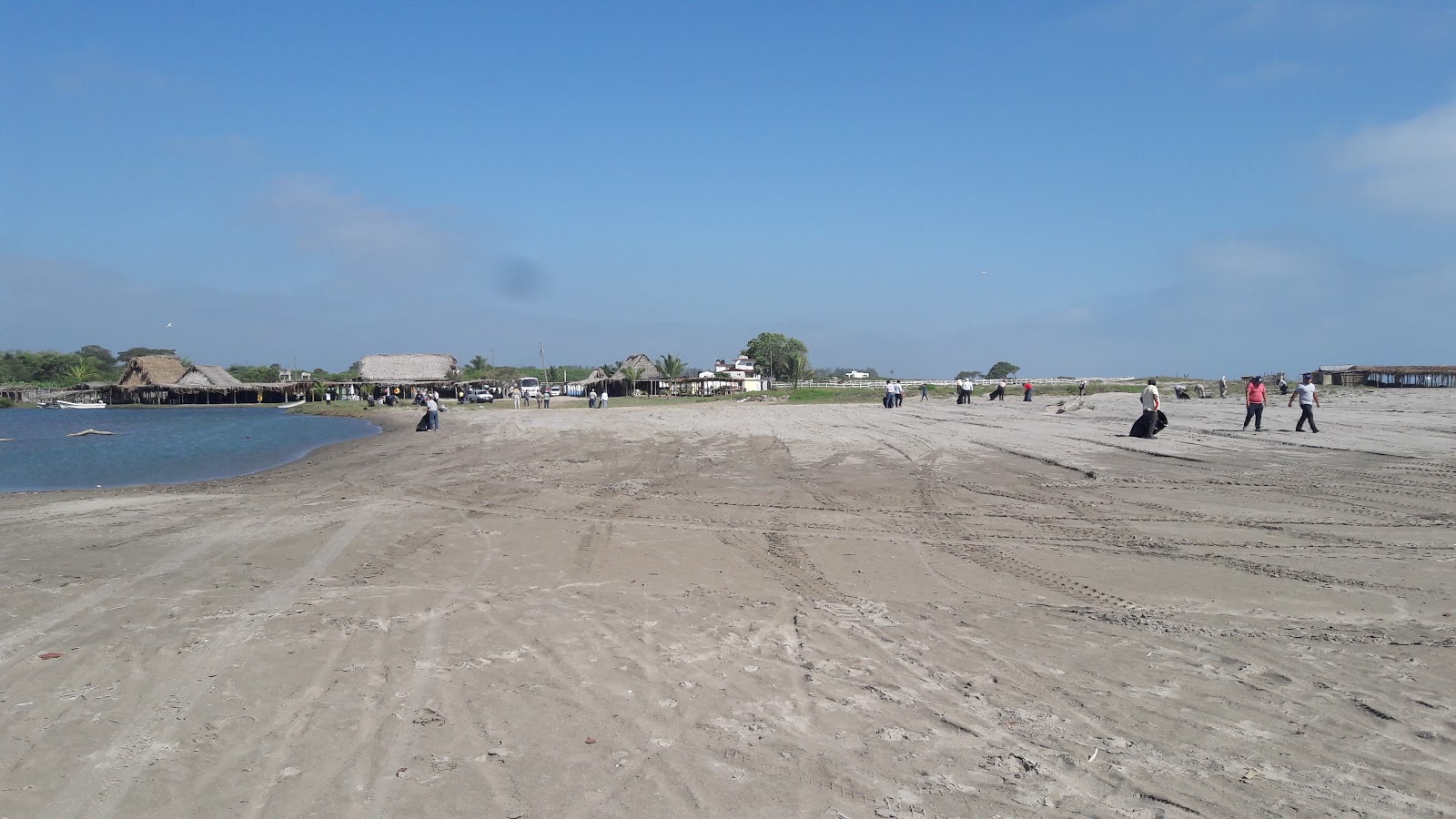 Foto von Playa La Bocana de Rancho mit türkisfarbenes wasser Oberfläche