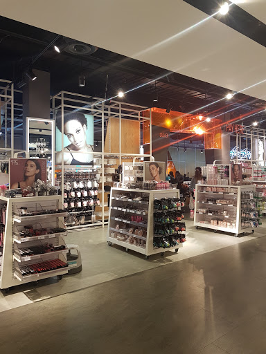 Clothing Store «Primark», reviews and photos, 160 N Gulph Rd, King of Prussia, PA 19406, USA