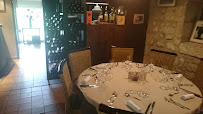 Atmosphère du Restaurant Le Petit Caboulot à L'Isle Saint-Georges en Gironde prés de Bordeaux (33) - n°7