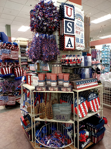 Home Goods Store «Christmas Tree Shops», reviews and photos, 99 E Main Rd, Middletown, RI 02842, USA