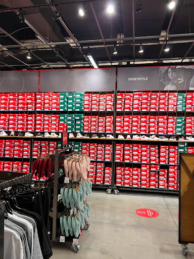 Shoe Store «PUMA», reviews and photos, 11401 NW 12th St #286, Miami, FL 33172, USA