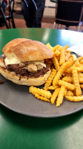 Grocery Store «Edgewood Market», reviews and photos, 1043 Narragansett Blvd, Cranston, RI 02905, USA