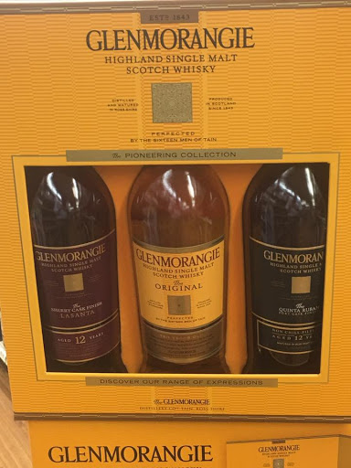 Wine Store «Kreston Liquor Mart Inc», reviews and photos, 904 Concord Ave, Wilmington, DE 19802, USA