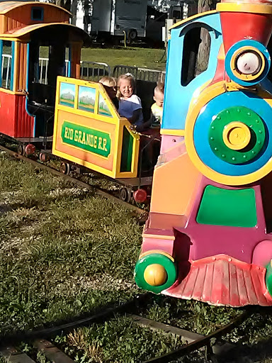 Shopping Mall «Village Square Mall», reviews and photos, 51 village Square Mall, Effingham, IL 62401, USA