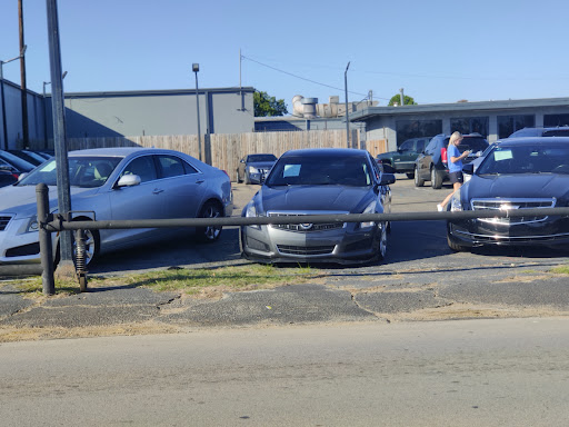 Used Car Dealer «DriveTime Used Cars», reviews and photos, 821 E Division St, Arlington, TX 76011, USA