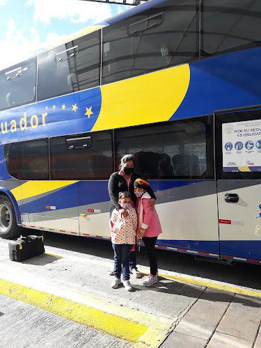 Opiniones de Terminal Terrestre Quitumbe en Quito - Servicio de transporte