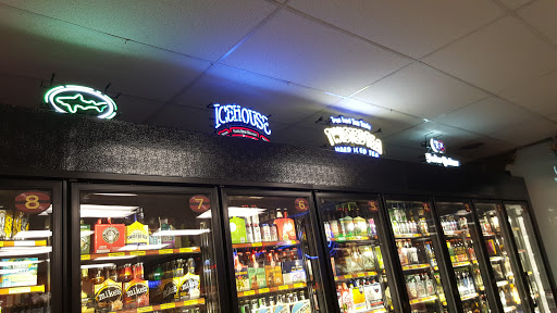 Liquor Store «Willow Liquors», reviews and photos, 2657 Shermer Rd, Northbrook, IL 60062, USA