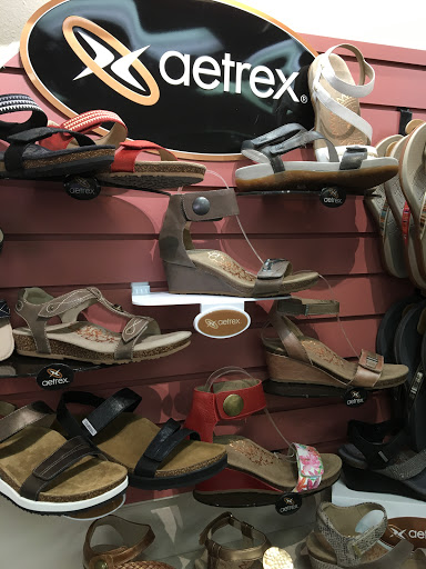 Shoe Store «Gimres Shoe Store Hillsboro», reviews and photos, 256 E Main St, Hillsboro, OR 97123, USA