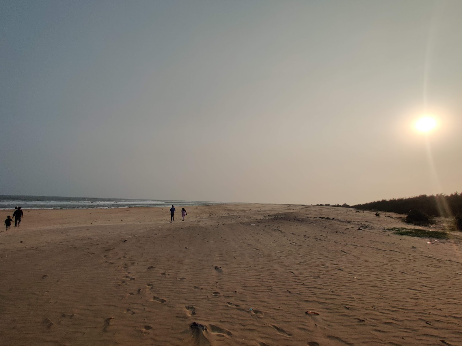 Valokuva Ganagalla Peta Beachista. puhtaustasolla korkea
