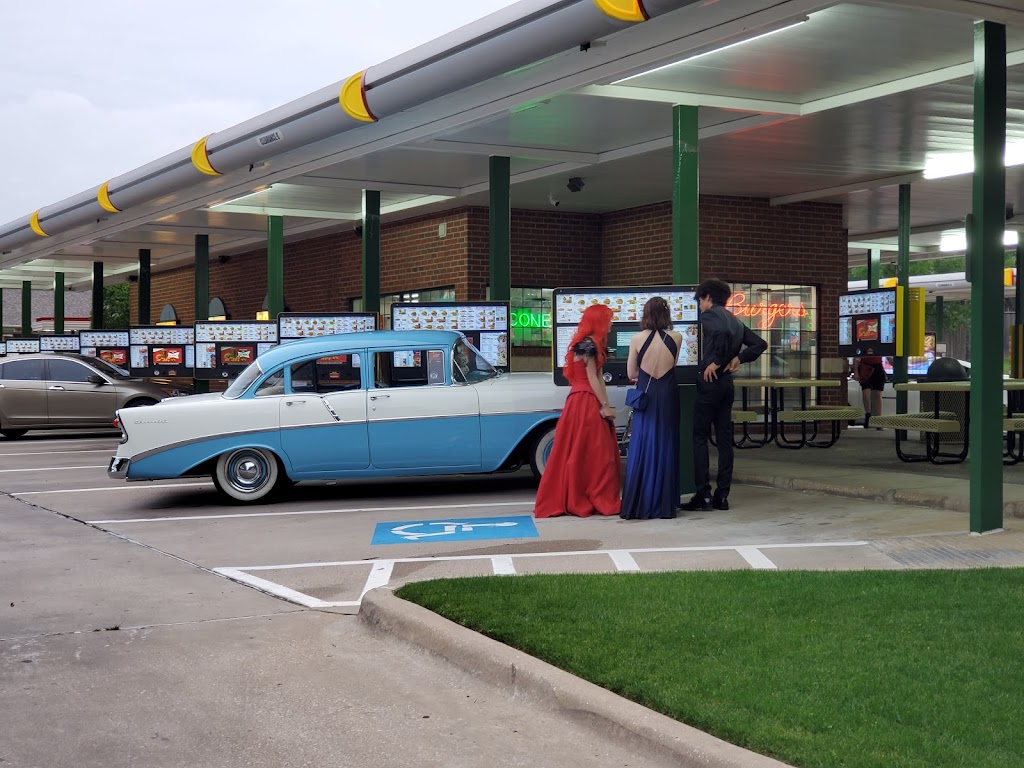 Sonic Drive-In 76051