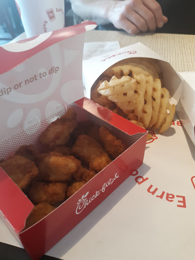 Fast Food Restaurant «Chick-fil-A», reviews and photos, 7733 Voice of America Centre Dr, West Chester Township, OH 45069, USA