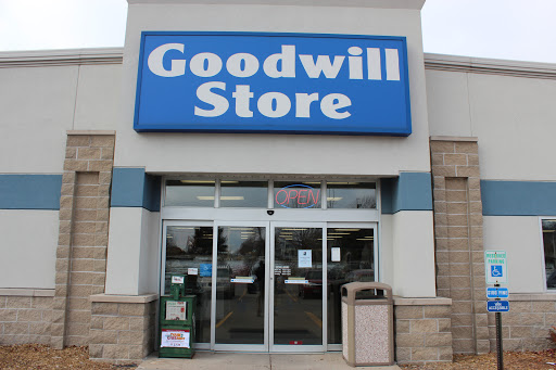 Thrift Store «Goodwill Store», reviews and photos, 2001 Cedar Plaza Dr, Muscatine, IA 52761, USA