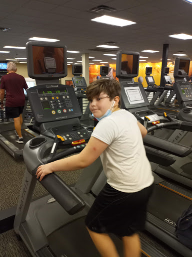 Gym «LA Fitness», reviews and photos, 390 Town Center Pkwy, Slidell, LA 70458, USA