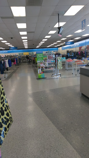 Clothing Store «Ross Dress for Less», reviews and photos, 1125 Woodruff Rd, Greenville, SC 29607, USA