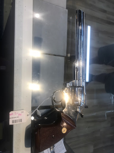 Pawn Shop «Jackpot Pawnshop of Largo», reviews and photos, 2575 E Bay Dr, Largo, FL 33771, USA