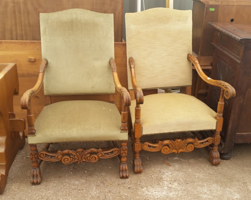 Antique Furniture Store «Lots of Furniture Antiques Warehouse», reviews and photos, 910 N Riverfront Blvd, Dallas, TX 75207, USA