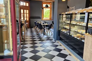 Maroni Café & Cukrászda image