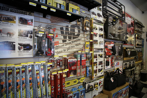 Truck Accessories Store «4 Wheel Parts - Oakland», reviews and photos, 1944 E 12th St, Oakland, CA 94606, USA