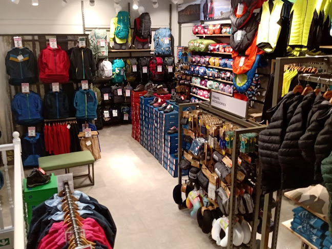 Reviews of Mountain Warehouse Edinburgh in Edinburgh - Sporting goods store