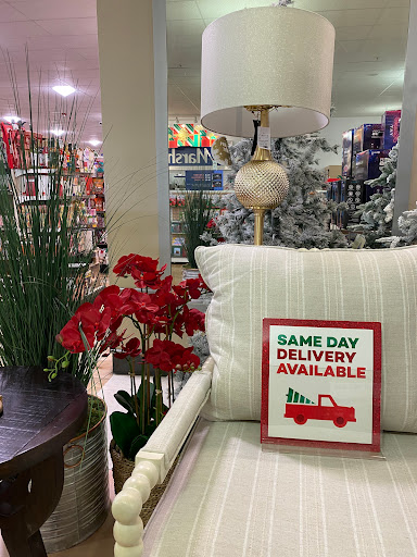 Department Store «Marshalls & HomeGoods», reviews and photos, 731 Centerview Blvd, Kissimmee, FL 34741, USA