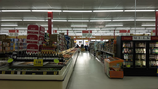 Grocery Store «Grocery Outlet Bargain Market», reviews and photos, 4157 NW U.S. 101 #101, Lincoln City, OR 97367, USA