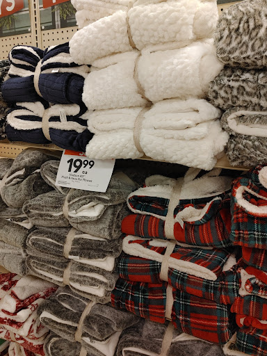 Fabric Store «Jo-Ann Fabrics and Crafts», reviews and photos, 2600 South Rd, Poughkeepsie, NY 12601, USA