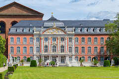 Kurfürstlicher Palais