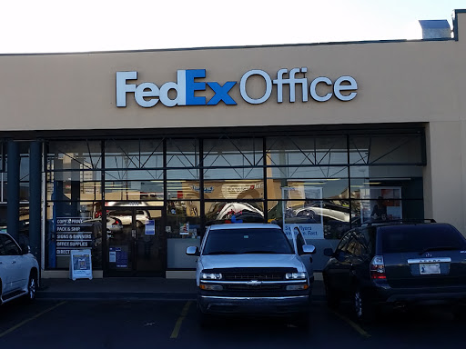 FedEx Office Print & Ship Center, 4014 S Yale Ave, Tulsa, OK 74135, USA, 