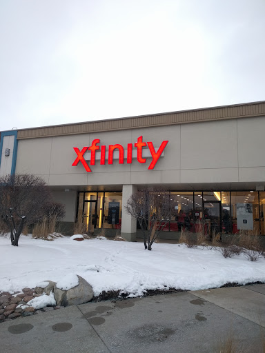 Internet Service Provider «XFINITY Store by Comcast», reviews and photos, 1229 E Golf Rd, Schaumburg, IL 60173, USA