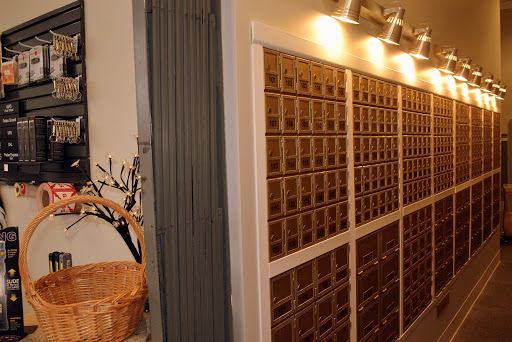 Shipping Service «Pony Express», reviews and photos, 16541 Redmond Way, Redmond, WA 98052, USA