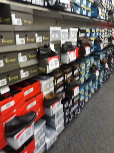 Shoe Store «Shoe Carnival», reviews and photos, 2800 SW 24th Ave, Ocala, FL 34471, USA