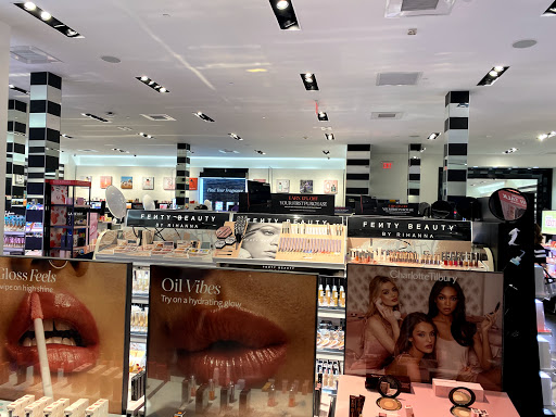 Cosmetics Store «SEPHORA», reviews and photos, 13 W Colorado Blvd, Pasadena, CA 91105, USA