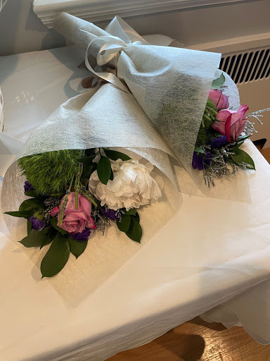 Florist «Crimson Rose Florist», reviews and photos, 495 New Rochelle Rd, Bronxville, NY 10708, USA