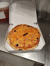 Photos du propriétaire du Pizzas à emporter PIZZA SQUADRA, snacking de 11h à 14h, distributeur de pizzas sur place 24/24 à Marseille - n°2