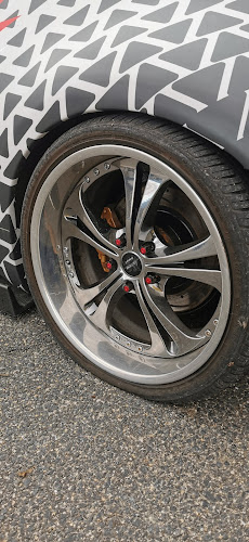 Hozzászólások és értékelések az SLY Mobil Gumiszerviz Kft.-ról