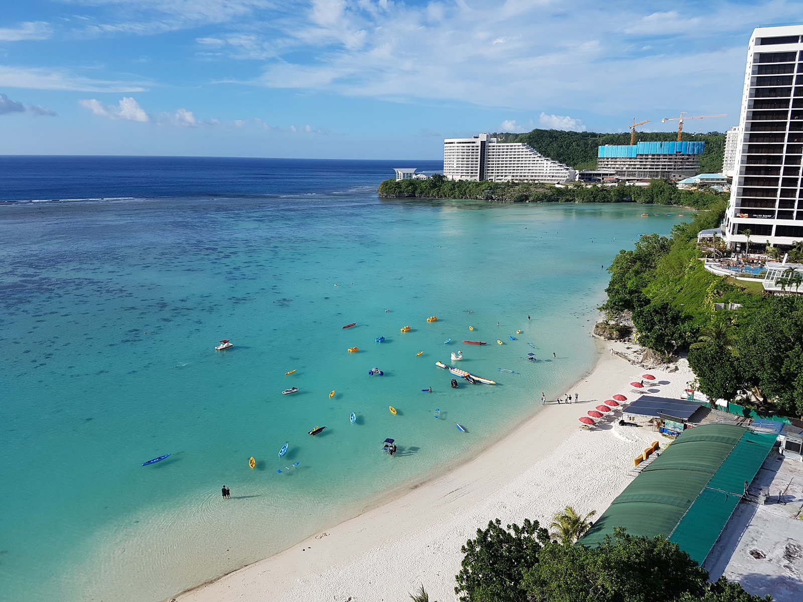 Foto di Spiaggia di Tumon con molto pulita livello di pulizia